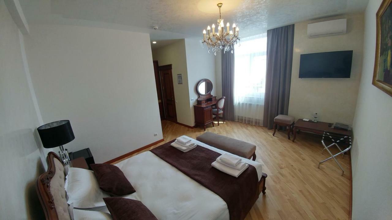 Hotel Meridian Brody 外观 照片