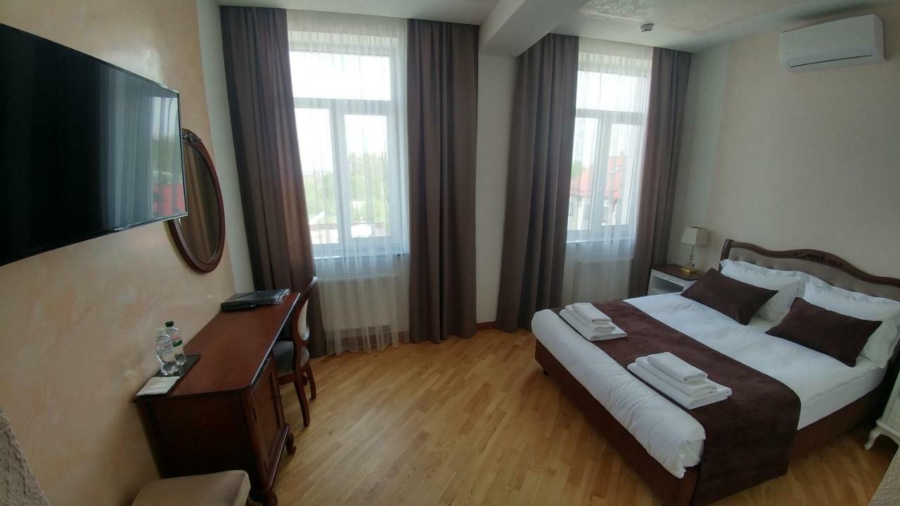 Hotel Meridian Brody 外观 照片