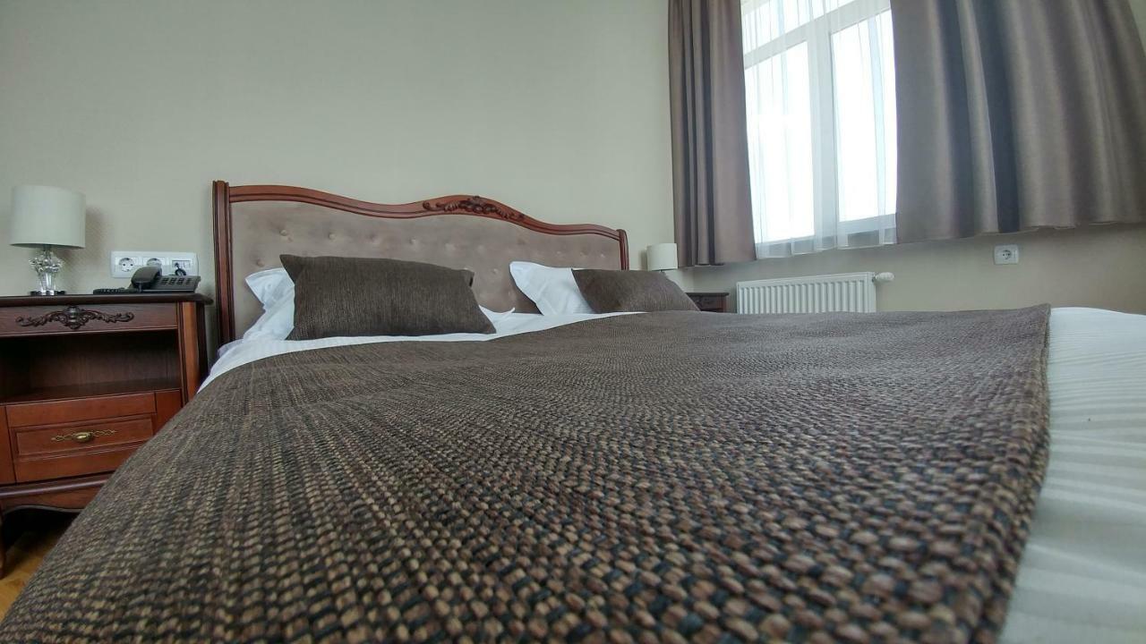 Hotel Meridian Brody 外观 照片