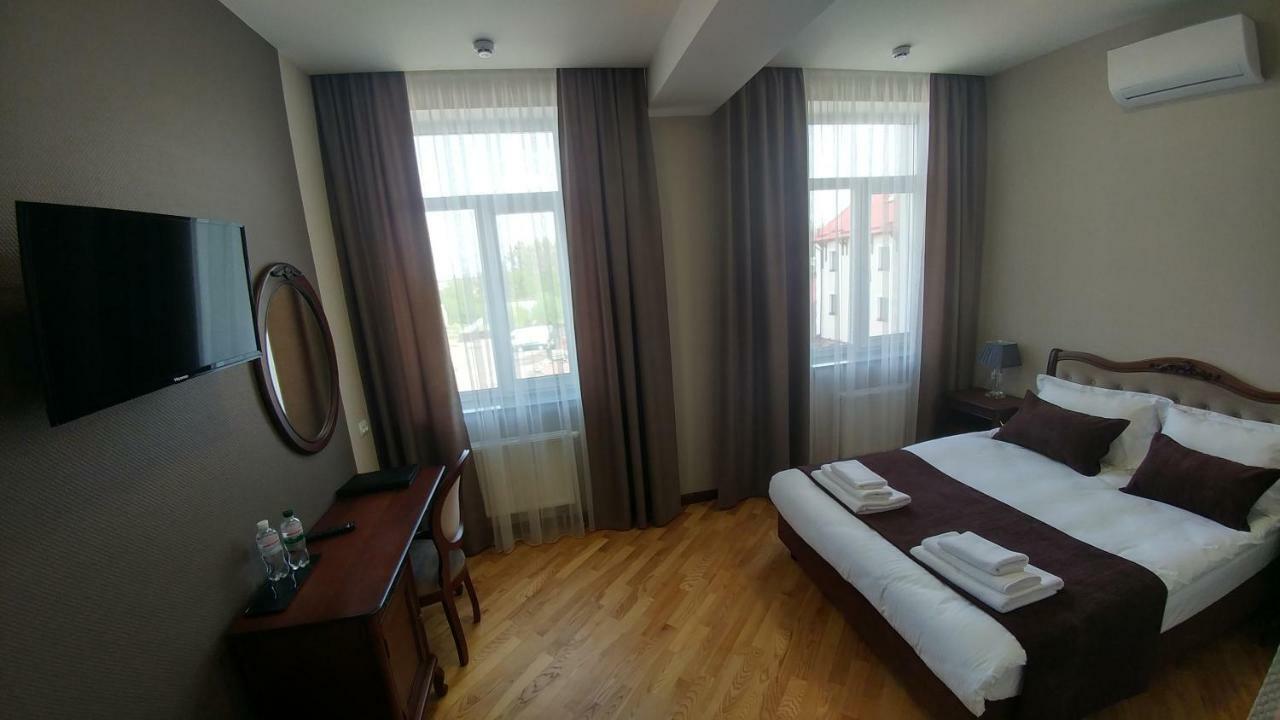 Hotel Meridian Brody 外观 照片