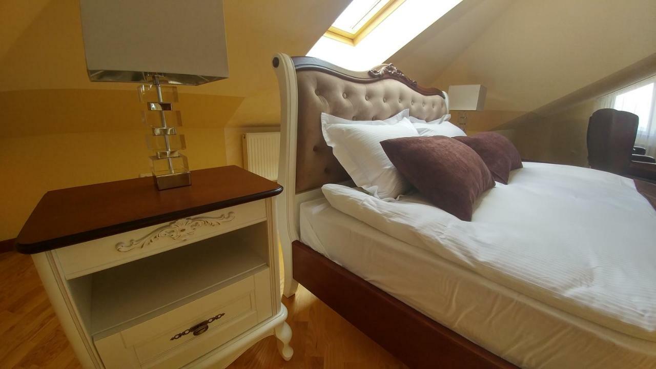 Hotel Meridian Brody 外观 照片