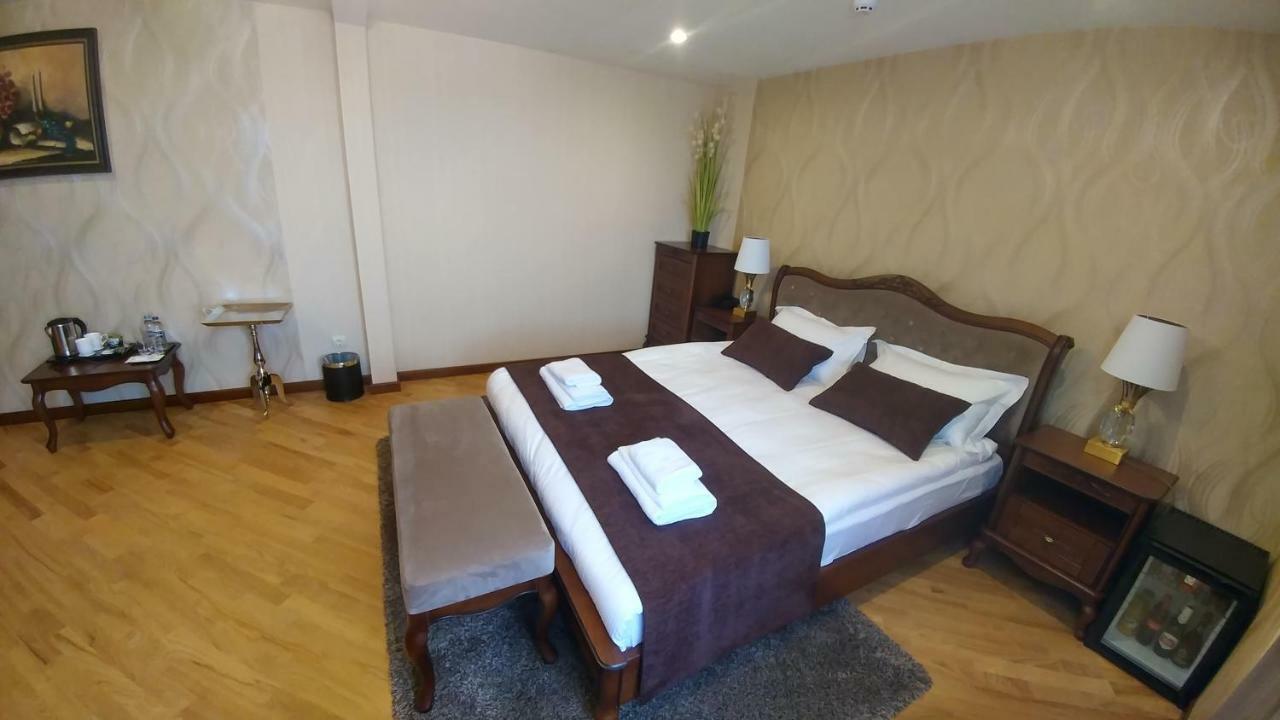 Hotel Meridian Brody 外观 照片