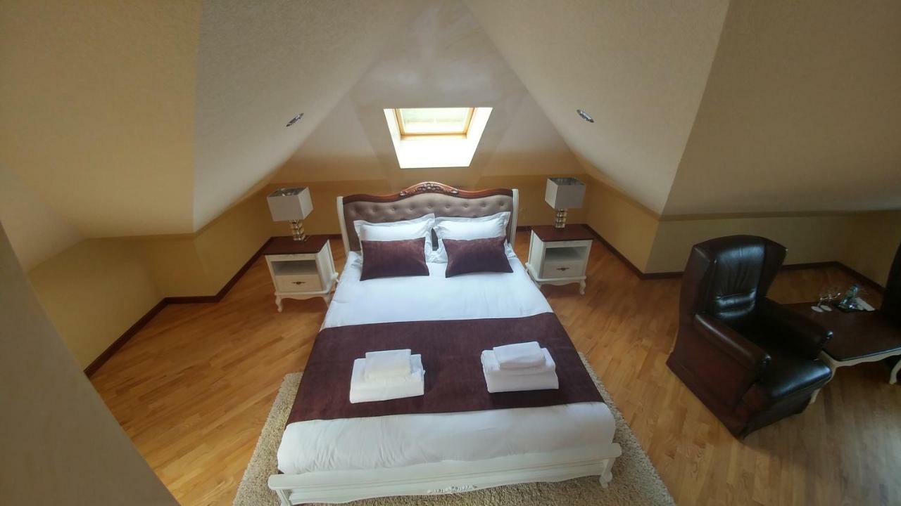 Hotel Meridian Brody 外观 照片